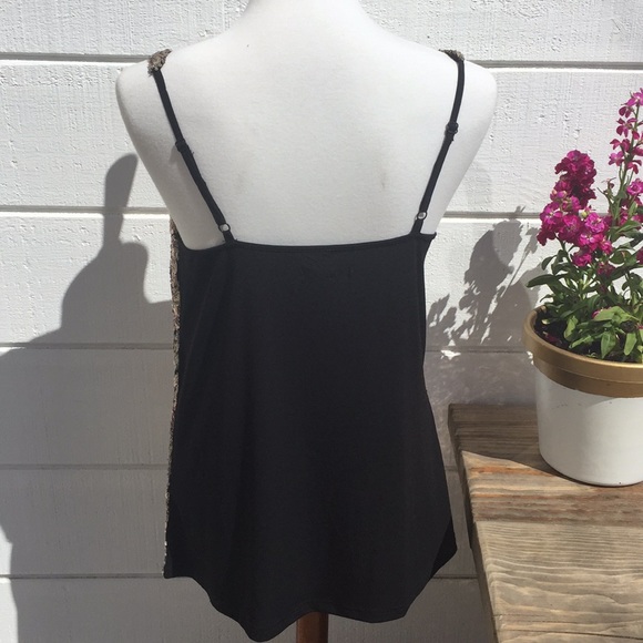 ☀️HP☀️ Le Chateau Gold Sequin Tank - Picture 2 of 5